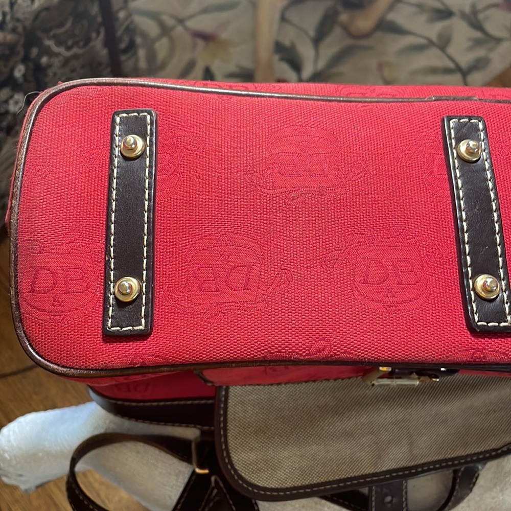 Dooney & Bourke Signature Fabric Top Zipper Tote - Picture 5 of 11